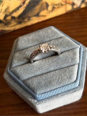 Silver-toned Filigree Solitaire Ring with Clear Stone - Thailand